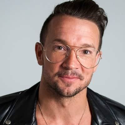 how tall is carl lentz|Carl Lentz Bio, Age Ethnicity, Net, Hillsong, Ministry,。